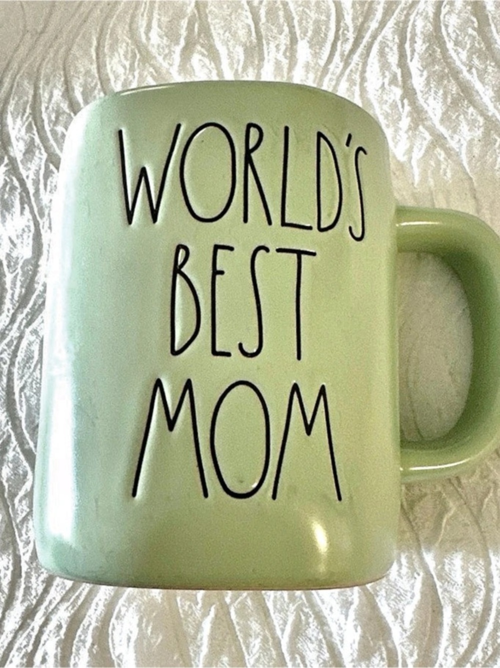 Rae Dunn World's Best Mom Mug Green 5”